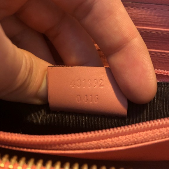 Gucci GG Monogram Wallet - Picture 6 of 6